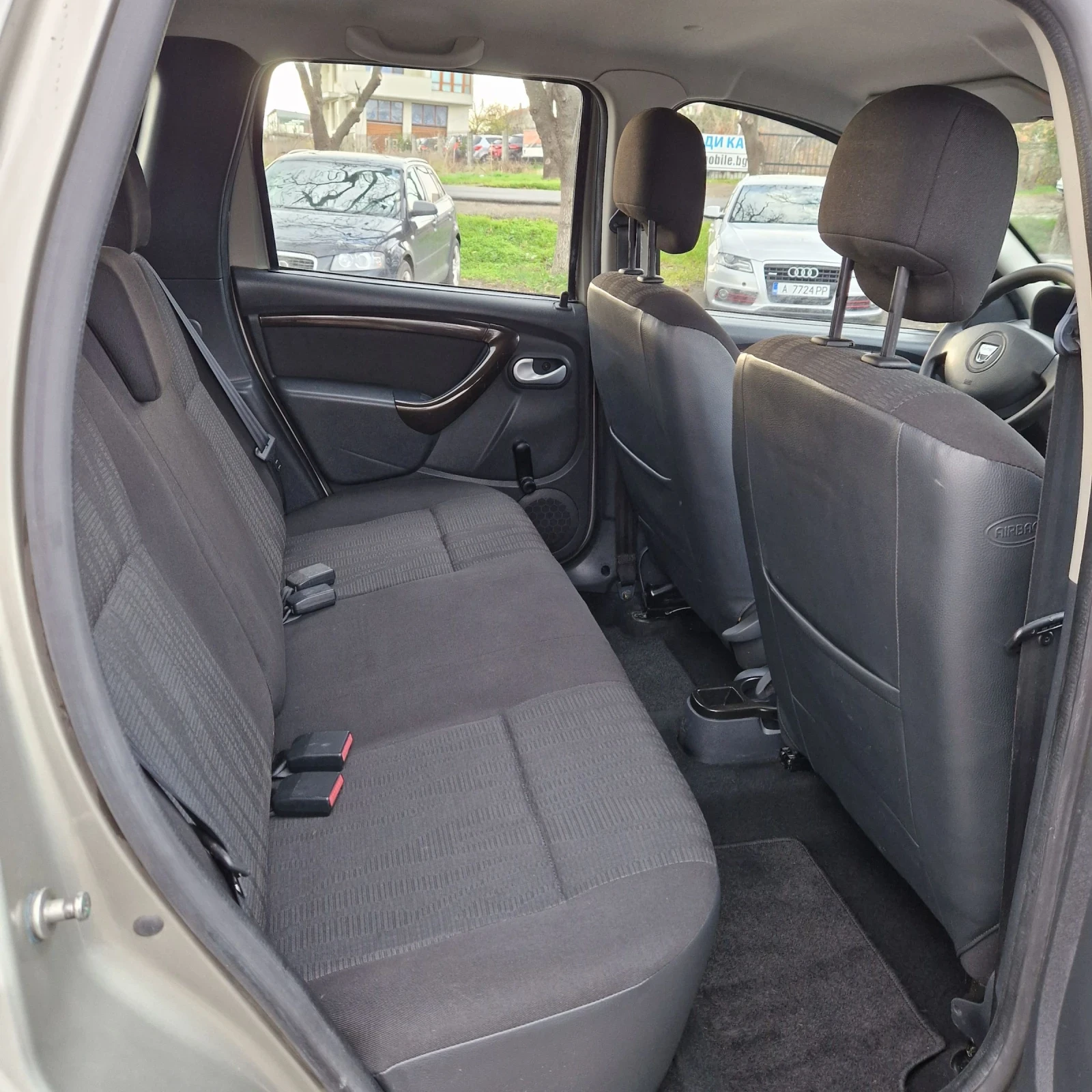 Dacia Duster 1.6i LPG , 4X4 | Mobile.bg   13