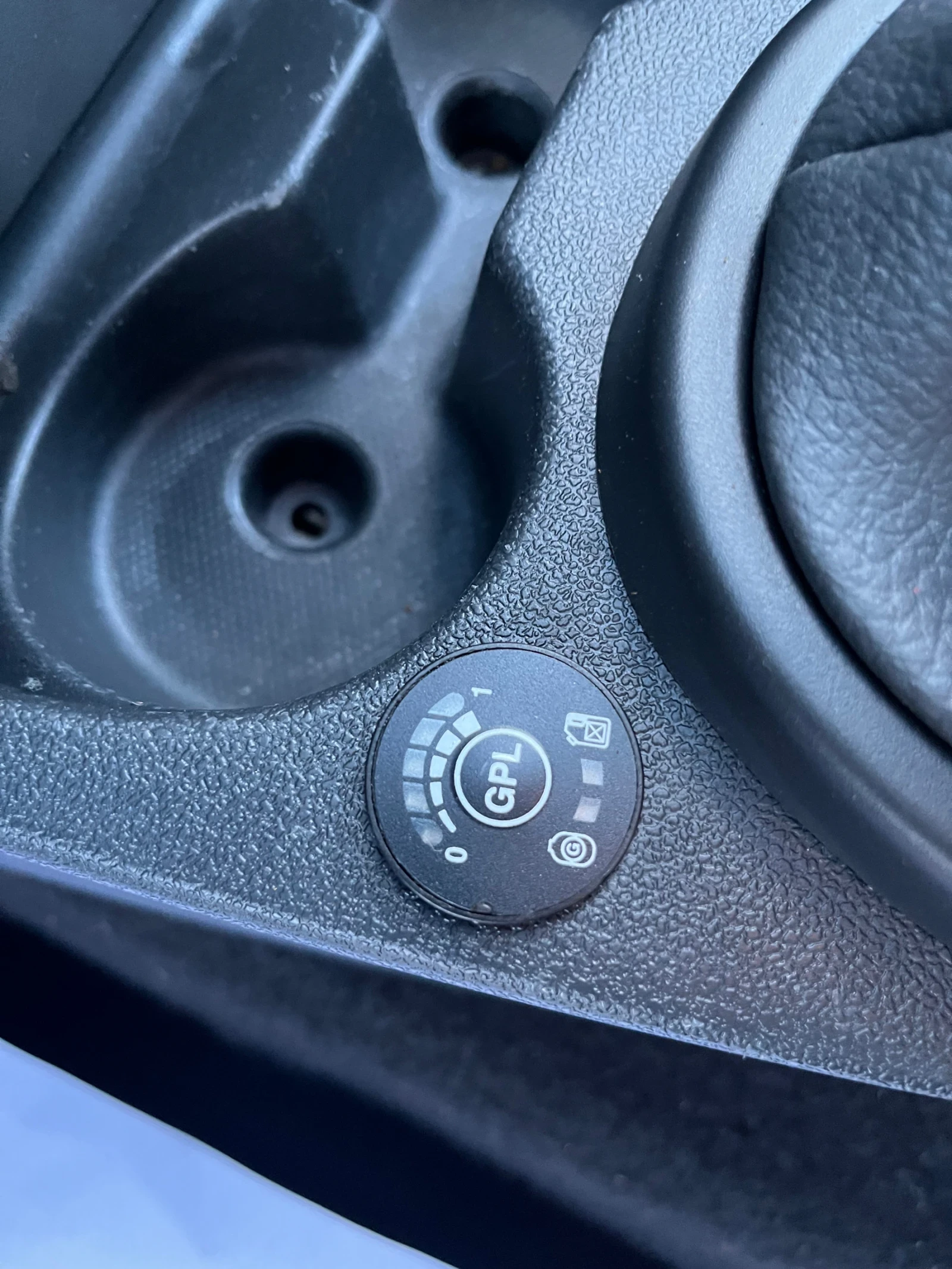 Dacia Duster 1.6i-GPL-FEIS-ITALIA | Mobile.bg � ����������� 16