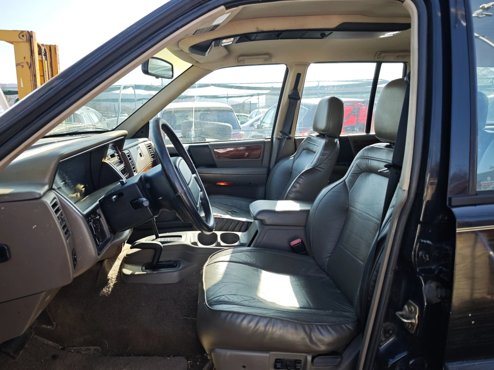 Jeep Grand cherokee 4.0i-LIMITED, снимка 8 - Автомобили и джипове - 53841590