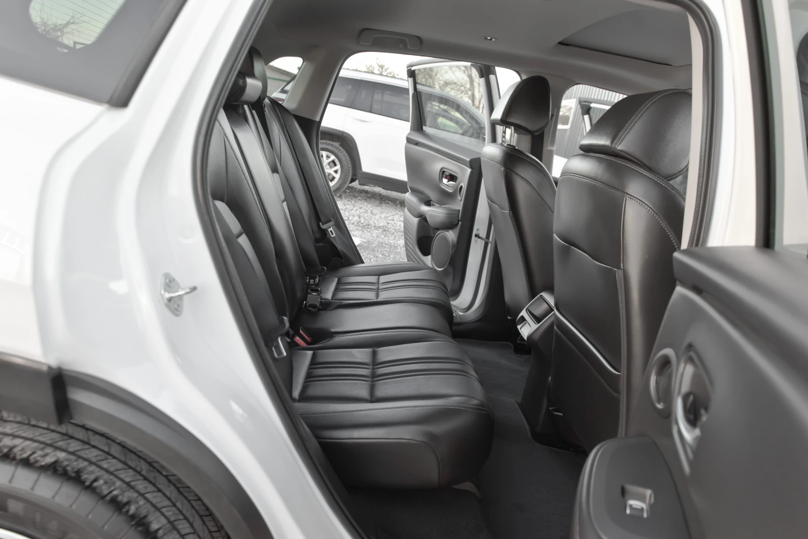 Honda Hr-v 4х4, снимка 10 - Автомобили и джипове - 54122087