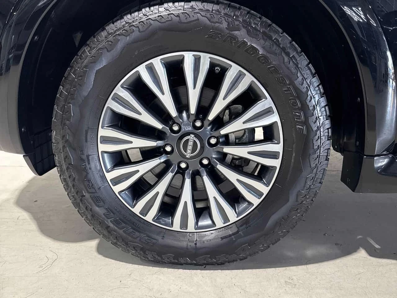 Nissan Armada 4x4 SL  CARFAX, снимка 7 - Автомобили и джипове - 54699753