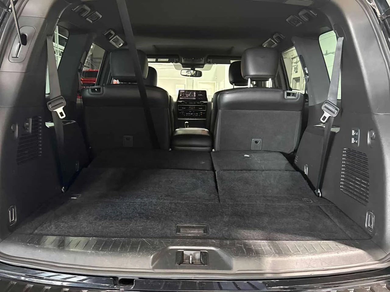 Nissan Armada 4x4 SL  CARFAX, снимка 13 - Автомобили и джипове - 54699753