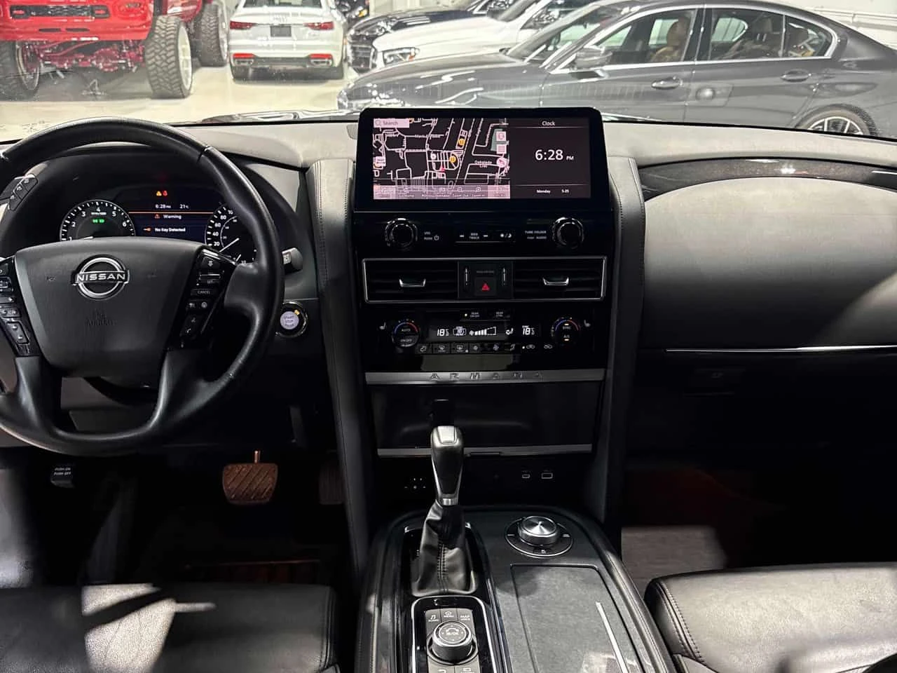 Nissan Armada 4x4 SL  CARFAX, снимка 9 - Автомобили и джипове - 54699753