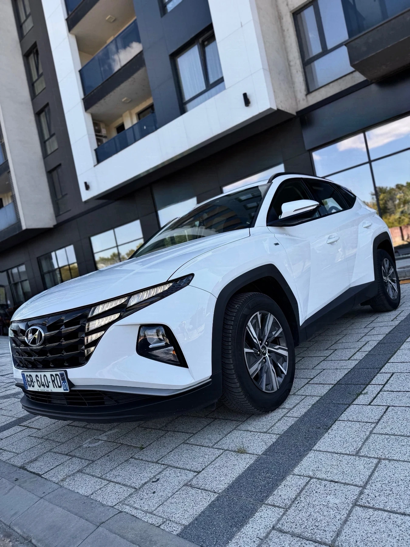 Hyundai Tucson CRDi, снимка 4 - Автомобили и джипове - 56157300