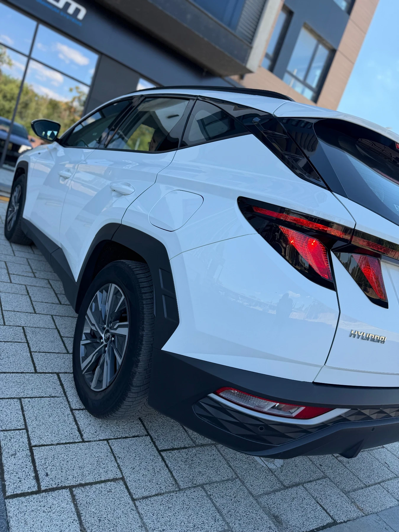 Hyundai Tucson CRDi, снимка 10 - Автомобили и джипове - 56157300