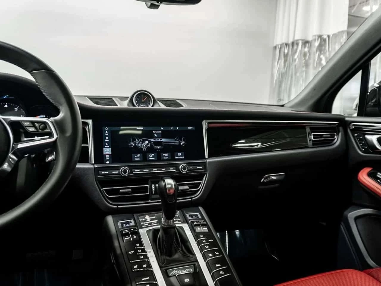 Porsche Macan, снимка 17 - Автомобили и джипове - 56688682