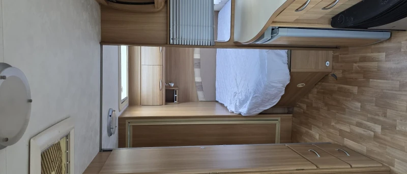 Каравана Coachmen Vip, снимка 8 - Каравани и кемпери - 52539652