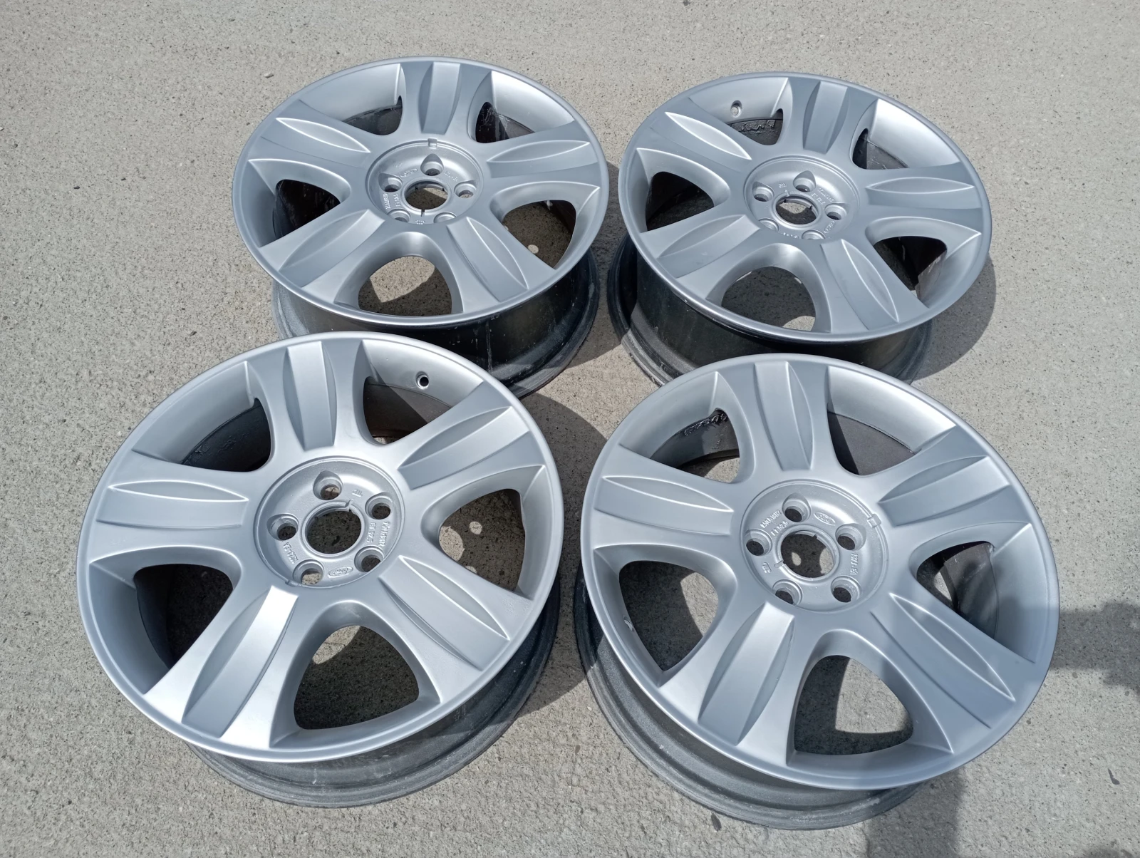   Ford | Mobile.bg   3