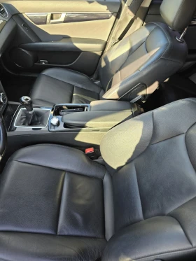 Mercedes-Benz C 220, снимка 12