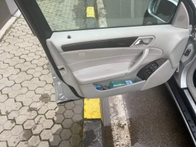 Mercedes-Benz C 220, снимка 9