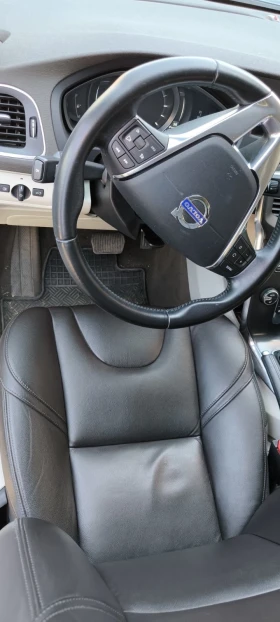 Volvo V40, снимка 17