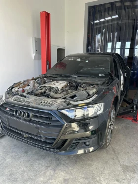 Audi S8 4.0 TFSI, снимка 1