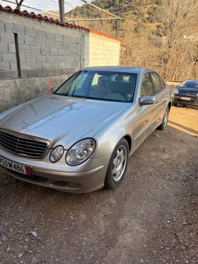Mercedes-Benz E 220, снимка 1