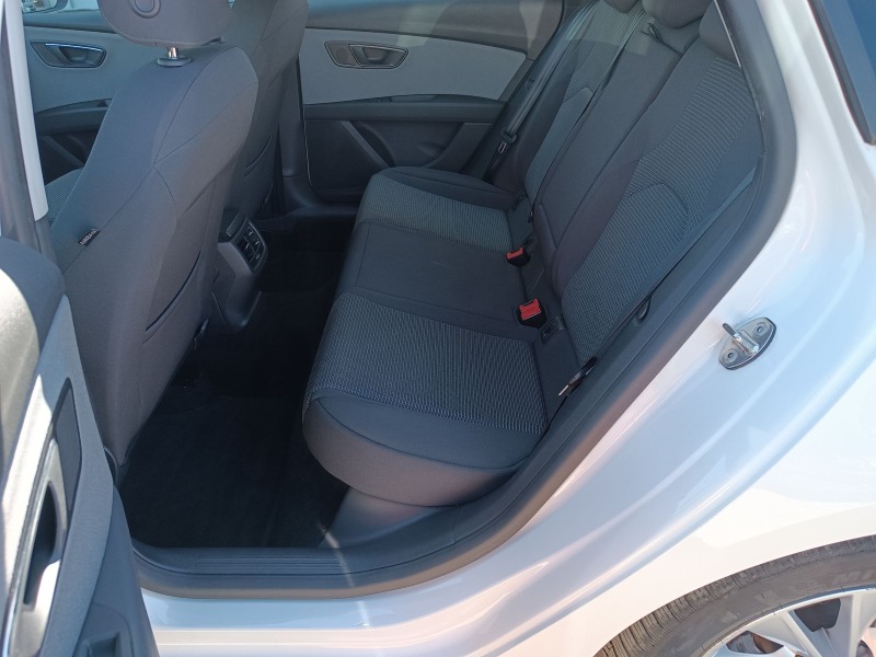 Seat Leon 1.6Tdi ST KATO HOB EURO6, снимка 11 - Автомобили и джипове - 46370105