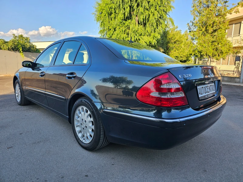 Mercedes-Benz E 320 CDI Elegance Кожа Ксенон Шибедах, снимка 4 - Автомобили и джипове - 46910991