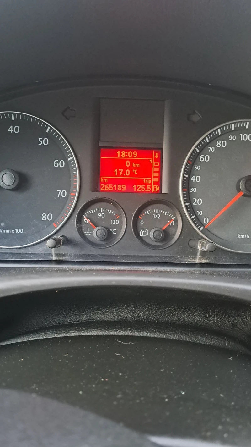 VW Touran EKOFUEL, снимка 7 - Автомобили и джипове - 47739085