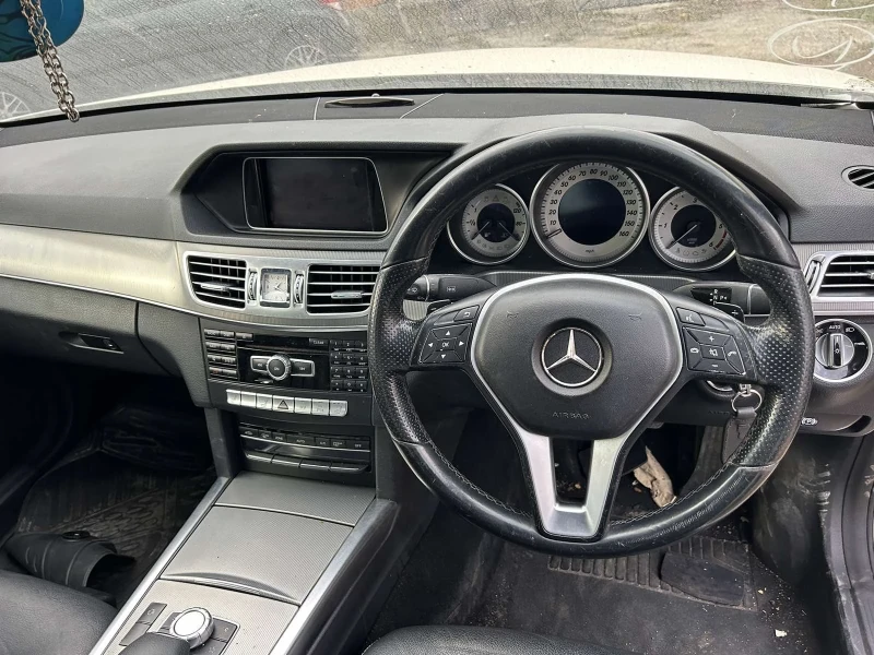 Mercedes-Benz E 250 cdi Facelift, снимка 12 - Автомобили и джипове - 47833403