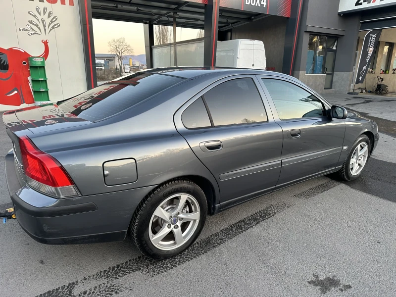 Volvo S60, снимка 6 - Автомобили и джипове - 48135623