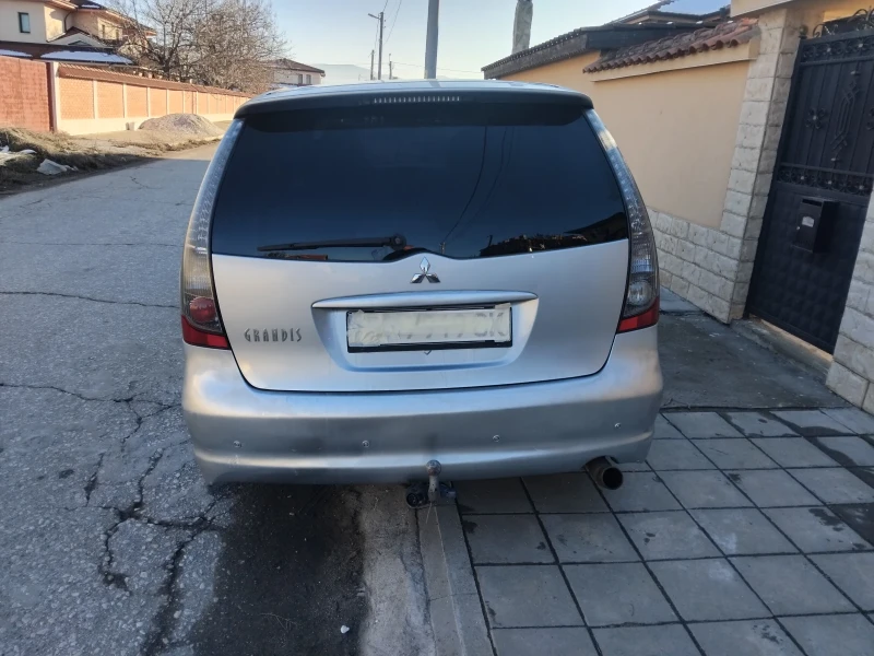 Mitsubishi Grandis 2.4.....165 hp, снимка 4 - Автомобили и джипове - 48741226