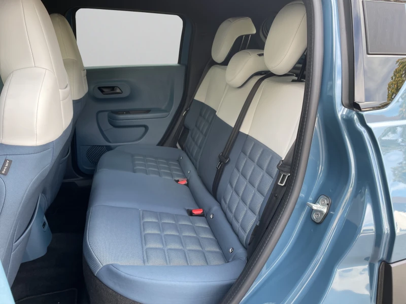 Fiat Grande Panda LA PRIMA 1.2 Hybrid 48V Petrol 110 hp eDCT, снимка 14 - Автомобили и джипове - 52413266