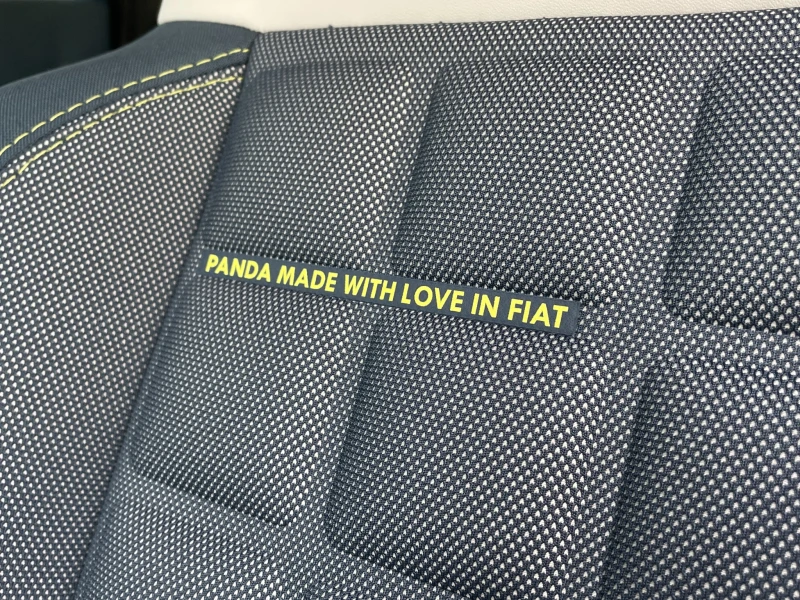 Fiat Grande Panda LA PRIMA 1.2 Hybrid 48V Petrol 110 hp eDCT, снимка 16 - Автомобили и джипове - 52413266