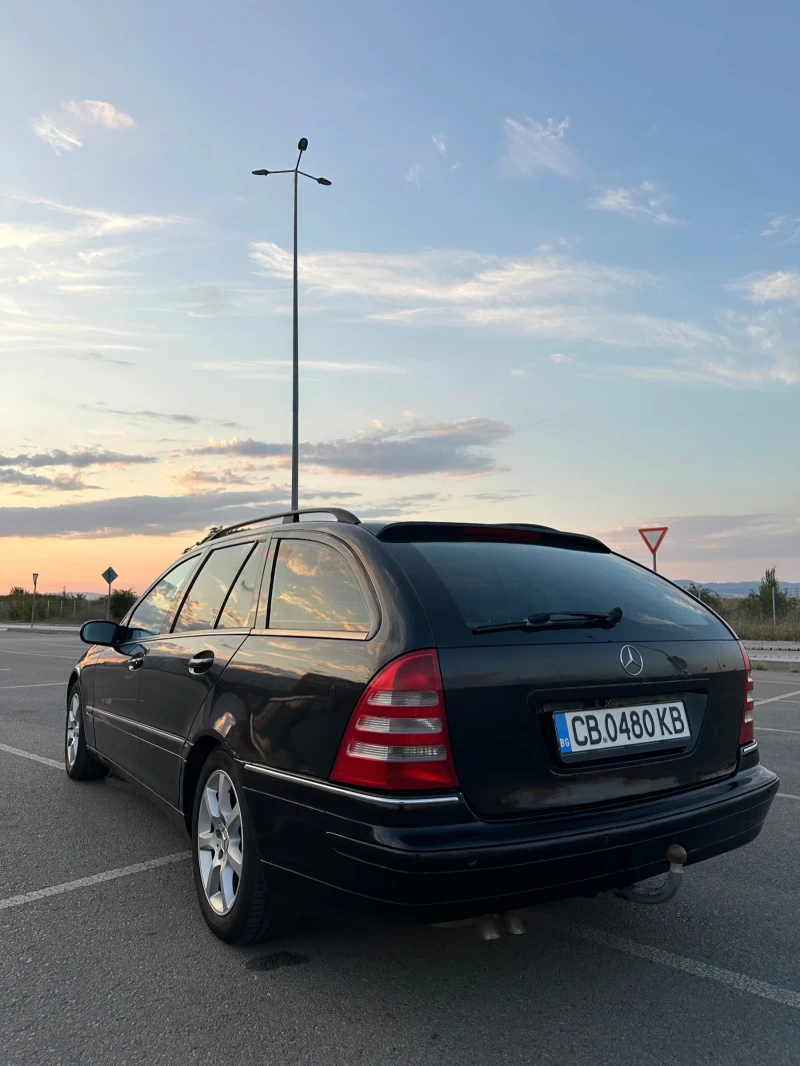 Mercedes-Benz C 320 4matic газов инжекцион ФУЛ ЕКСТРИ, снимка 7 - Автомобили и джипове - 51670881