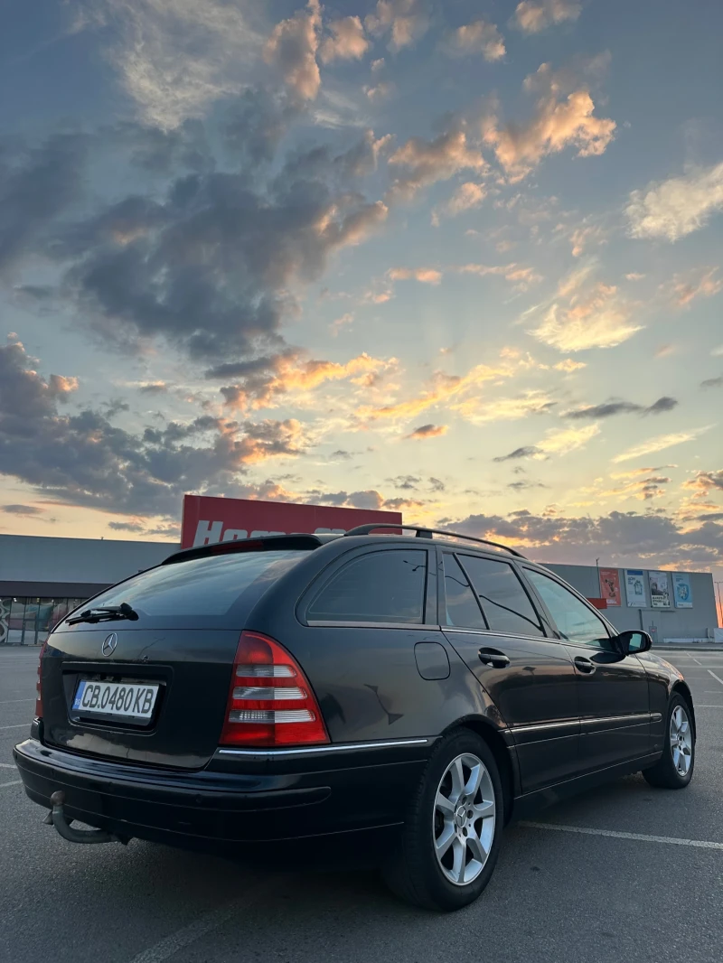 Mercedes-Benz C 320 4matic газов инжекцион ФУЛ ЕКСТРИ, снимка 5 - Автомобили и джипове - 51670881