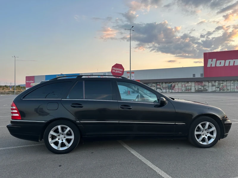 Mercedes-Benz C 320 4matic газов инжекцион ФУЛ ЕКСТРИ, снимка 4 - Автомобили и джипове - 51670881