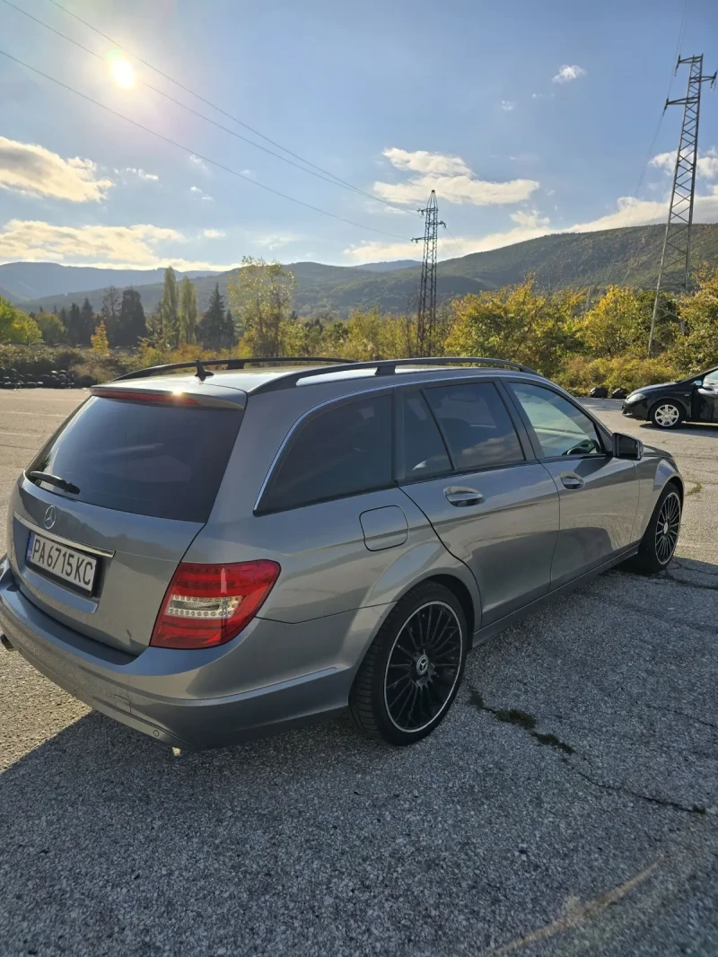 Mercedes-Benz C 220, снимка 6 - Автомобили и джипове - 52898661