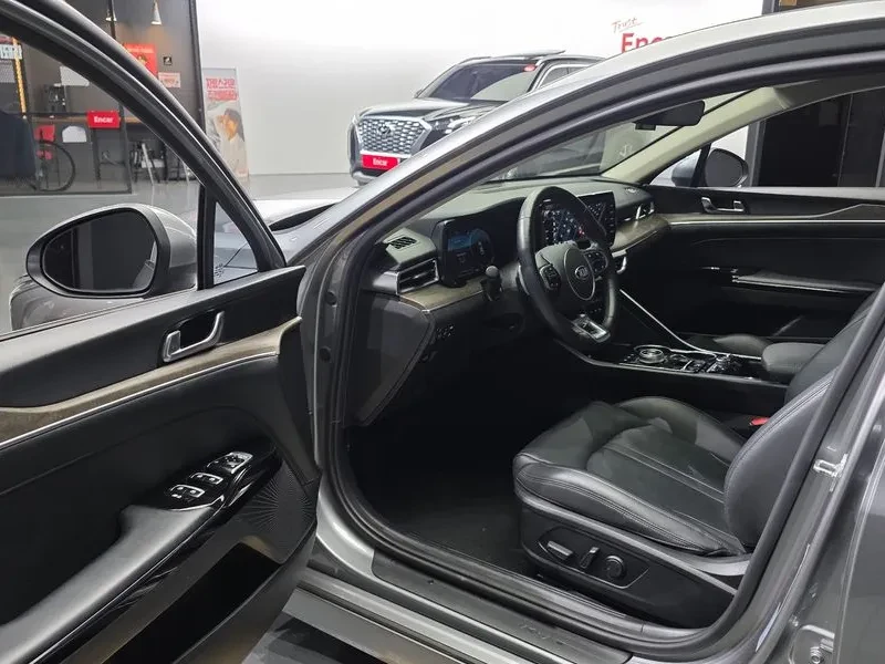 Kia K5 2.0 Noblesse, снимка 10 - Автомобили и джипове - 56502545