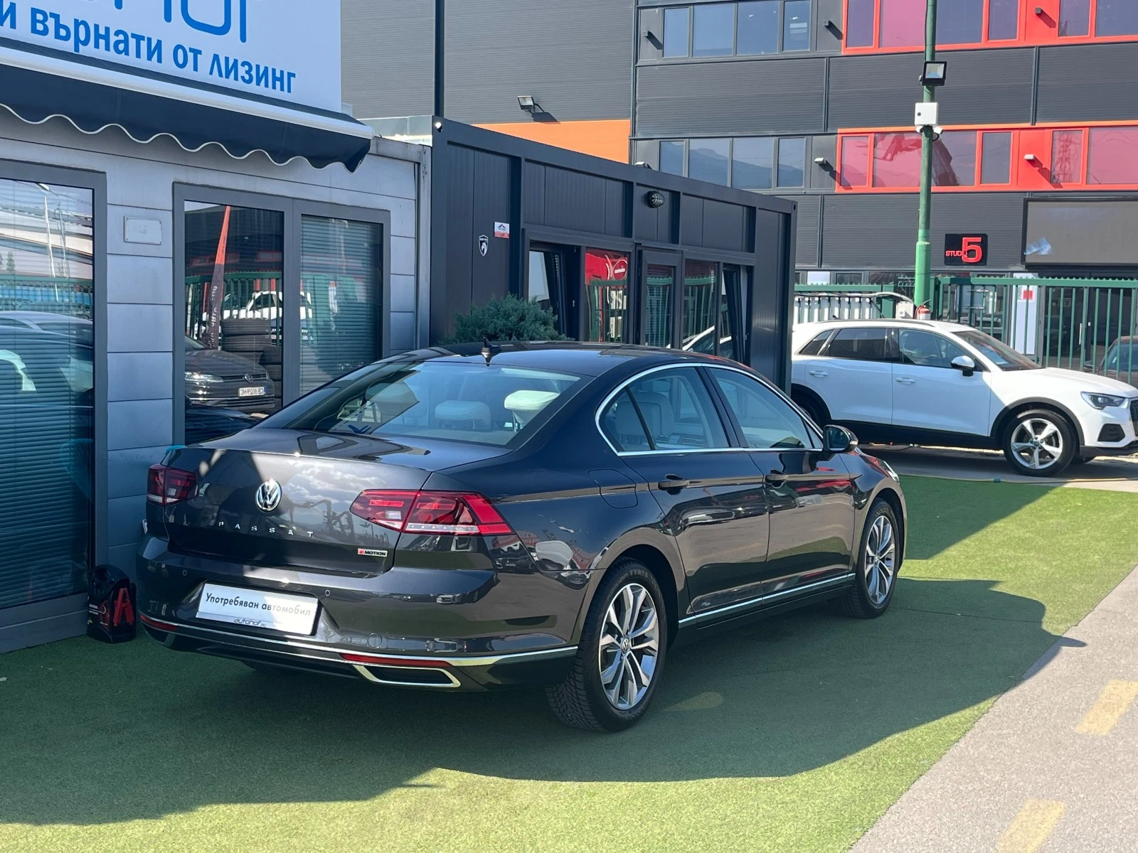 VW Passat ELEGANCE/2.0TDI/DSG7/190к.с./4Motion/Гаранция - изображение 6