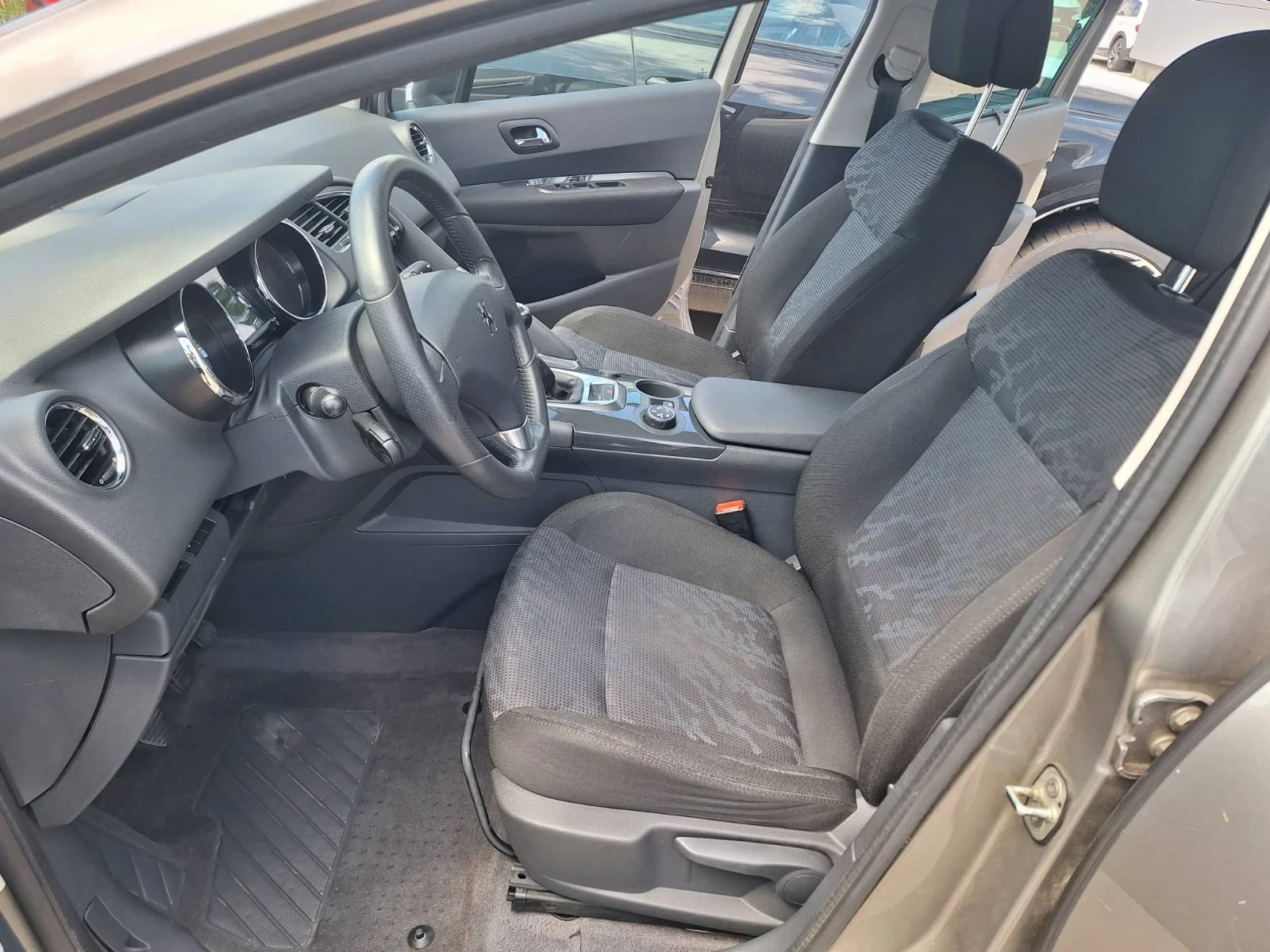 Peugeot 3008 1.6 HDI Headup - FULL extras  - изображение 10