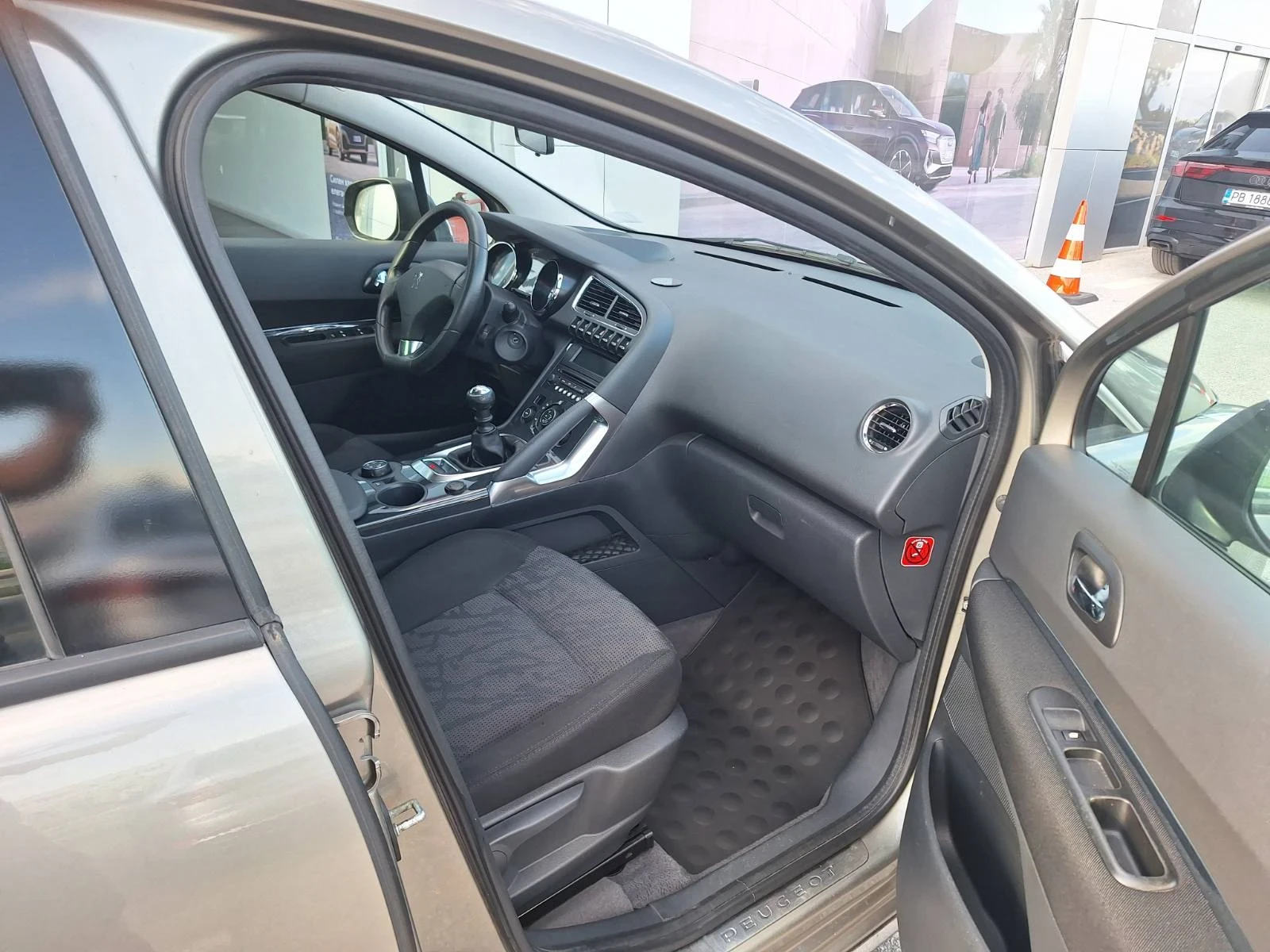 Peugeot 3008 1.6 HDI Headup - FULL extras  - изображение 6
