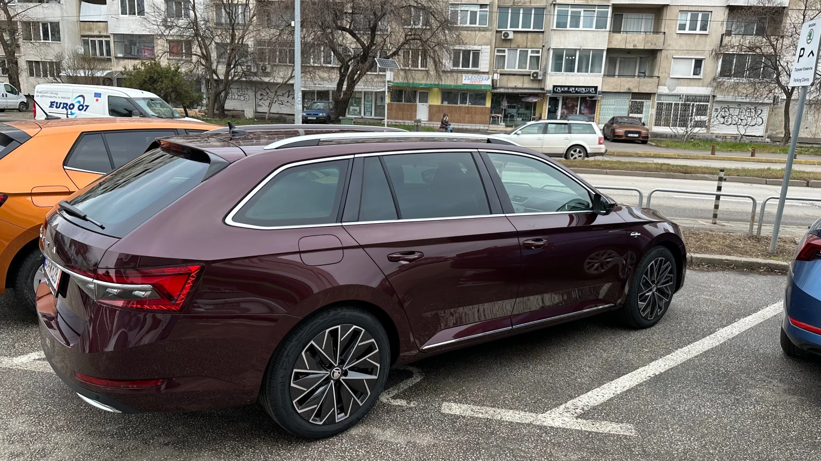 Skoda Superb LAURIN & KLEMENT - изображение 2