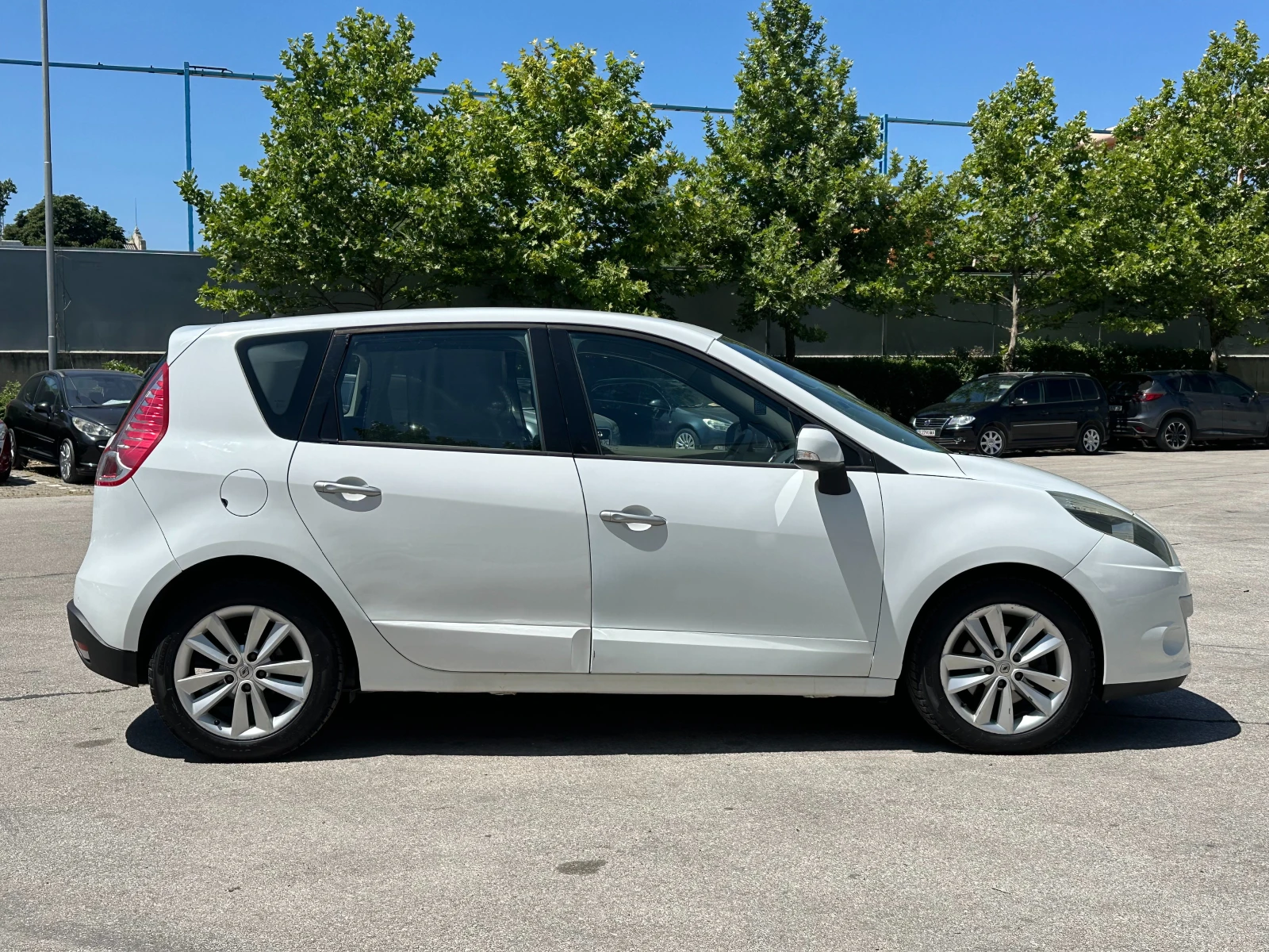 Renault Scenic 1.4i 131 к.с. - изображение 5