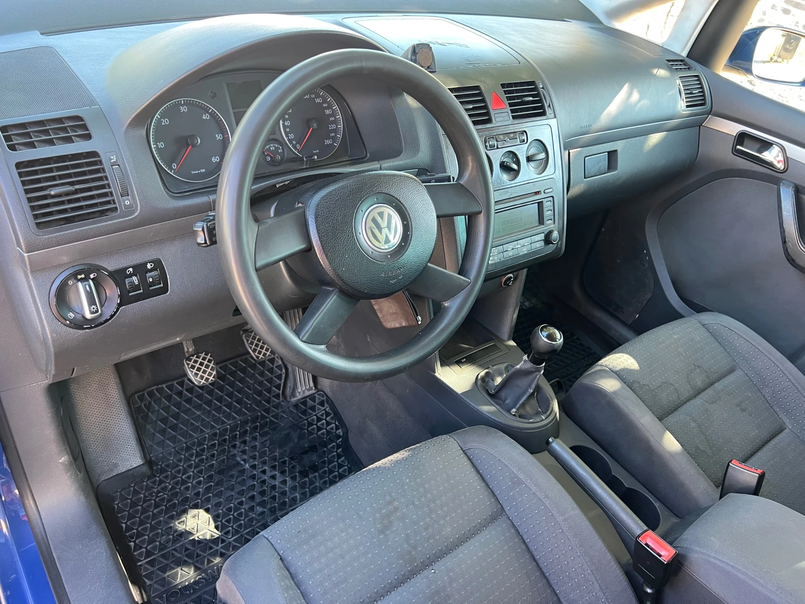 VW Touran 1.9TDI KLIMATIK/6sk/PODGREV/UNIKAT | Mobile.bg   10