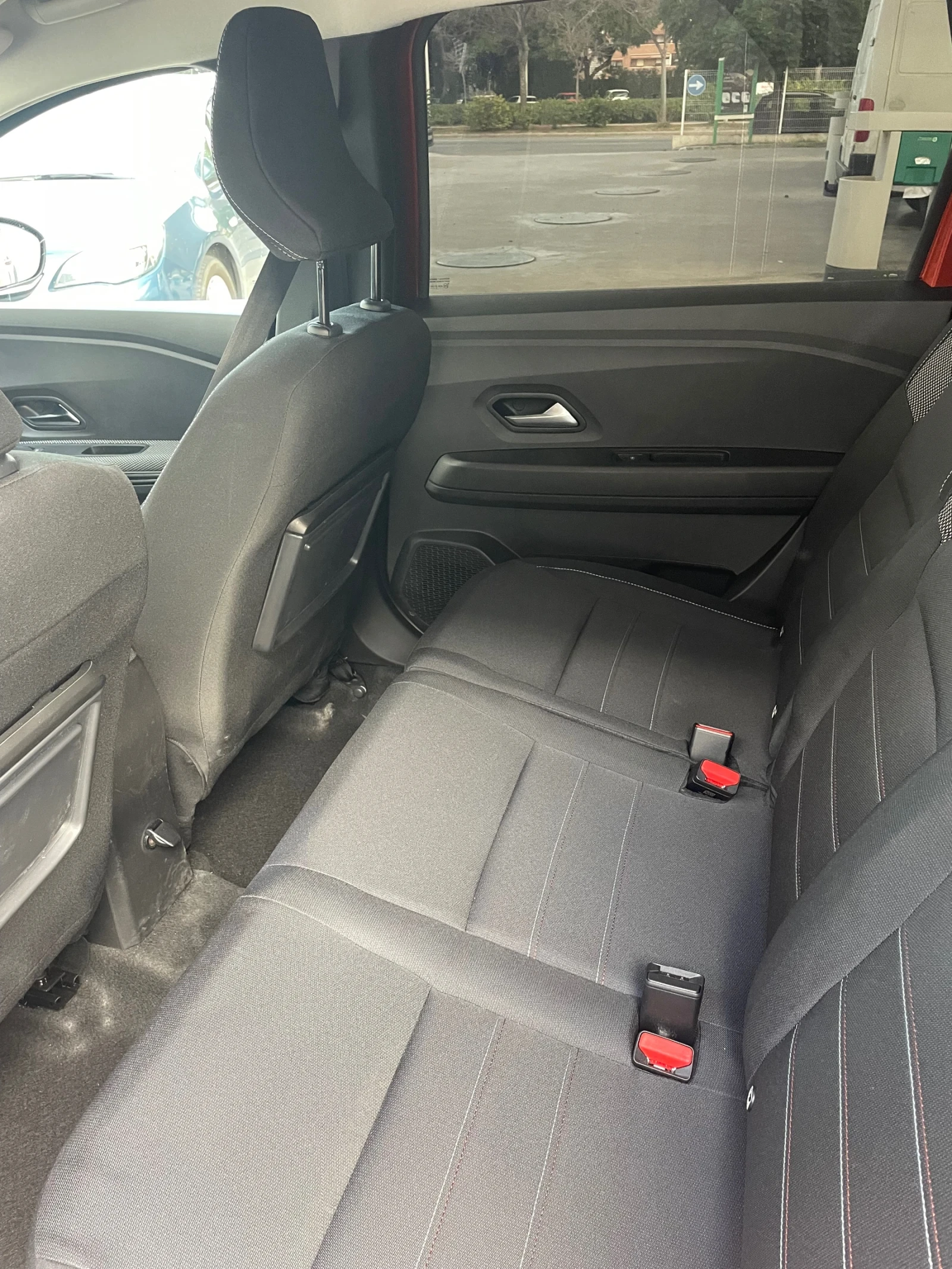 Dacia Jogger 6+ 1 EXTREME ���/������ | Mobile.bg � ����������� 12