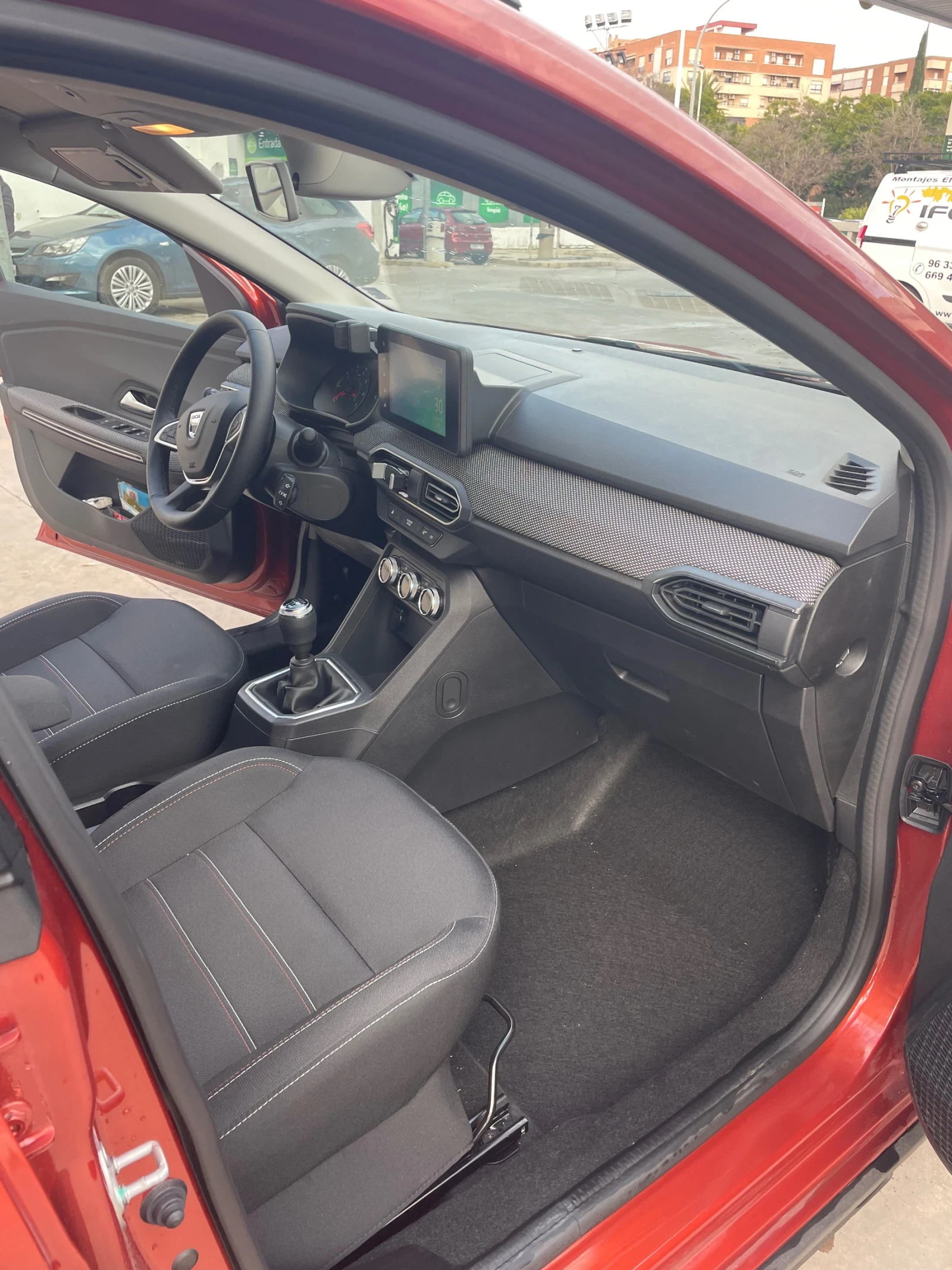 Dacia Jogger 6+ 1 EXTREME ���/������ | Mobile.bg � ����������� 11