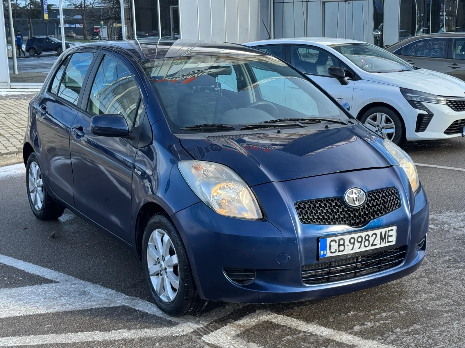 Toyota Yaris Автоматик! - изображение 3