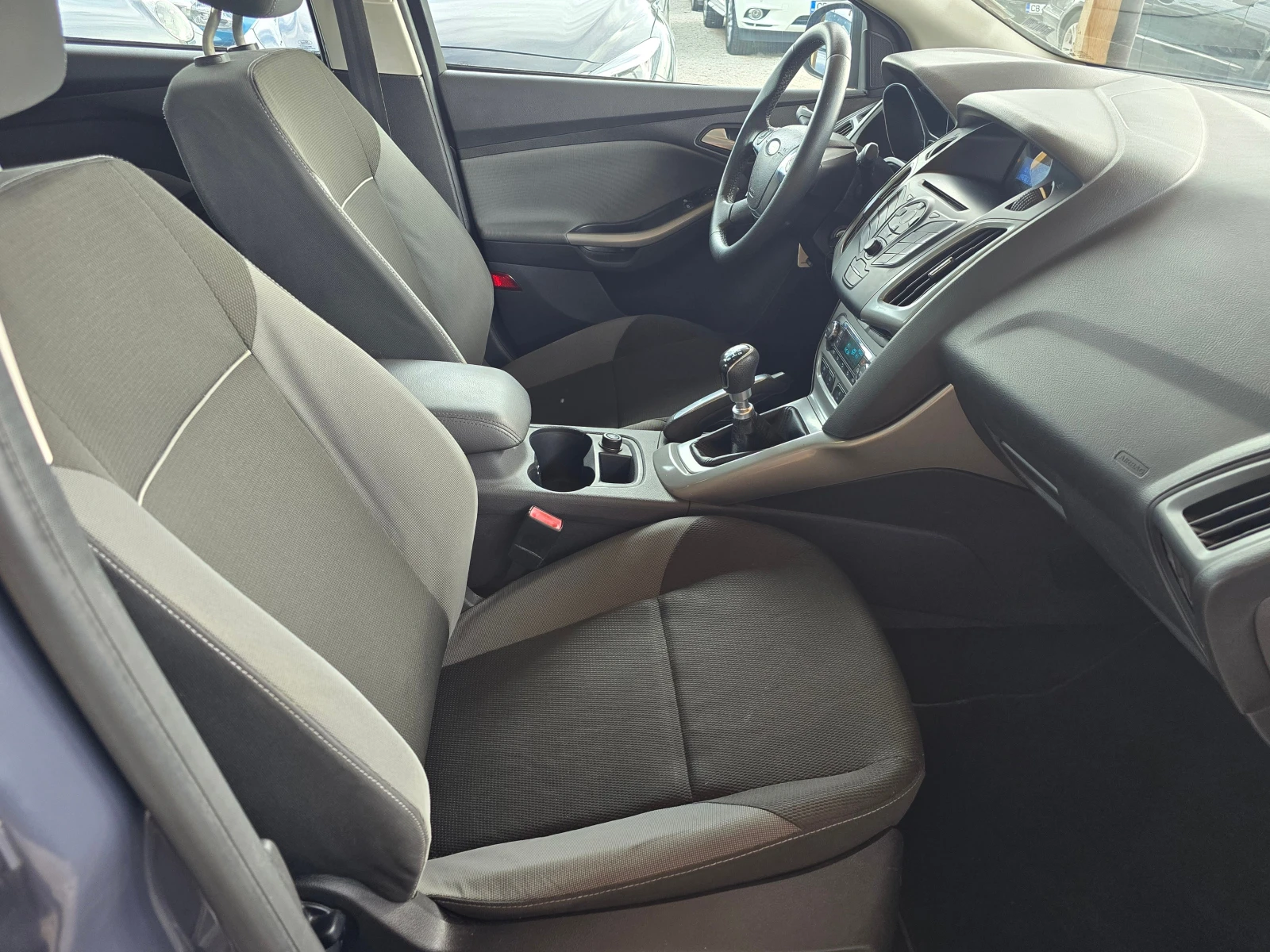 Ford Focus 1.6TDCi/6ск./Лизинг - изображение 10