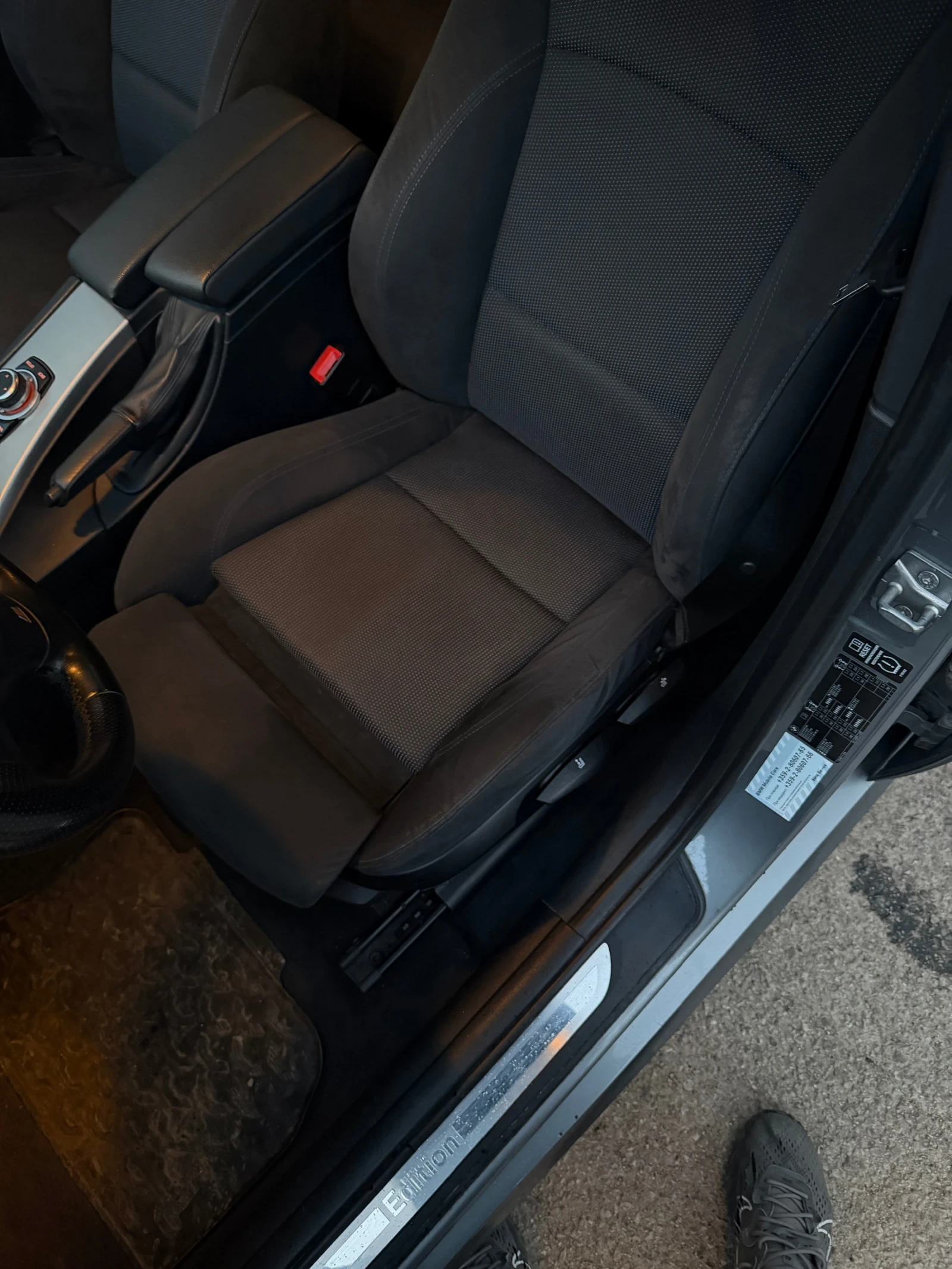 BMW 320, снимка 11 - Автомобили и джипове - 53600040