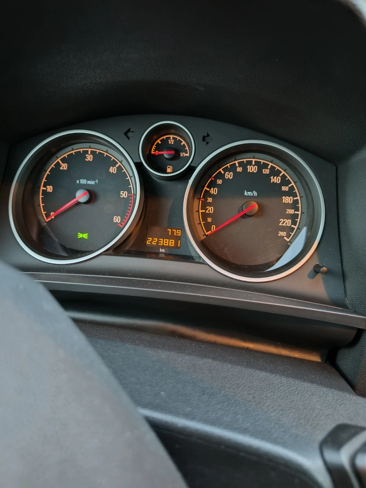 Opel Zafira  - изображение 9