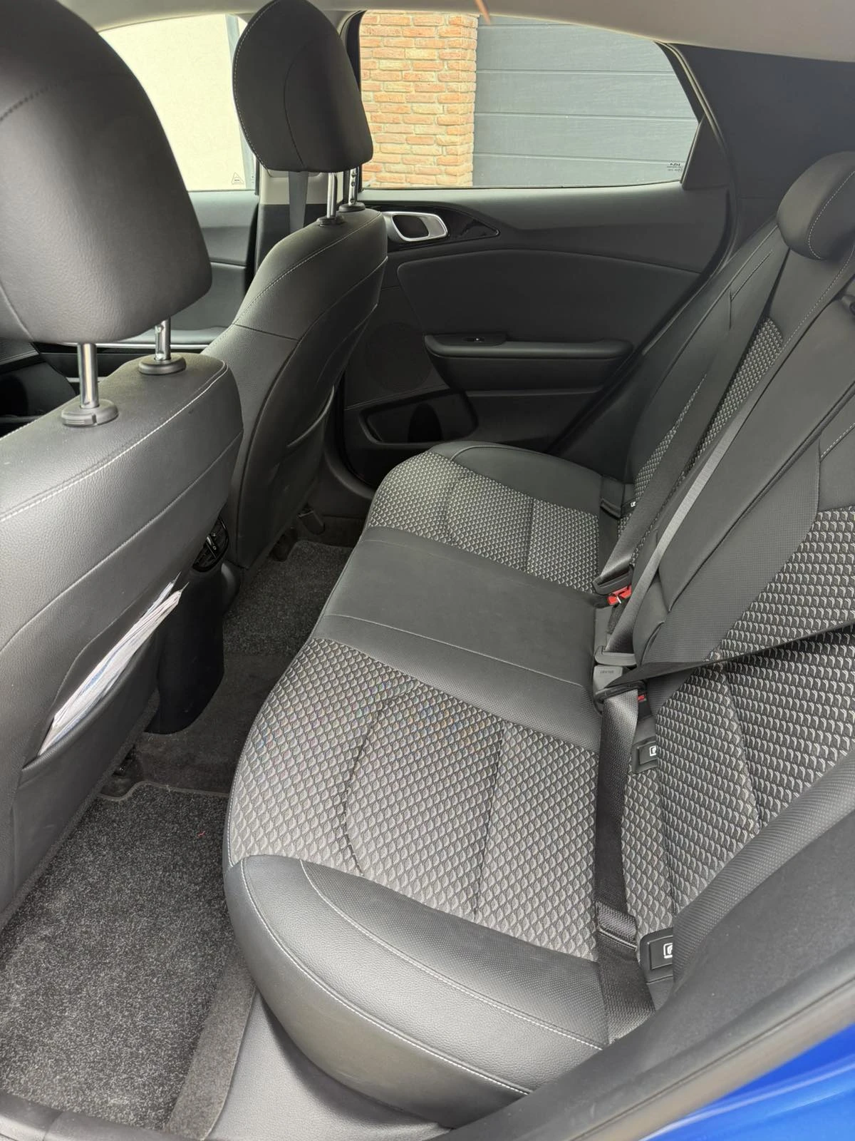 Kia XCeed 1.5T EXECUTIVE, снимка 5 - Автомобили и джипове - 54090353