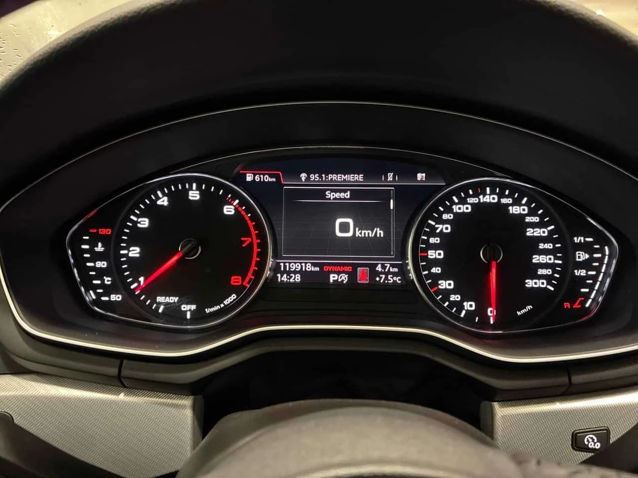 Audi A4 Progressiv/ШИБИДАХ/ВТОРИ ГУМИ/ОТ ПРЕДСТАВИТЕЛСТВО, снимка 8 - Автомобили и джипове - 54241005