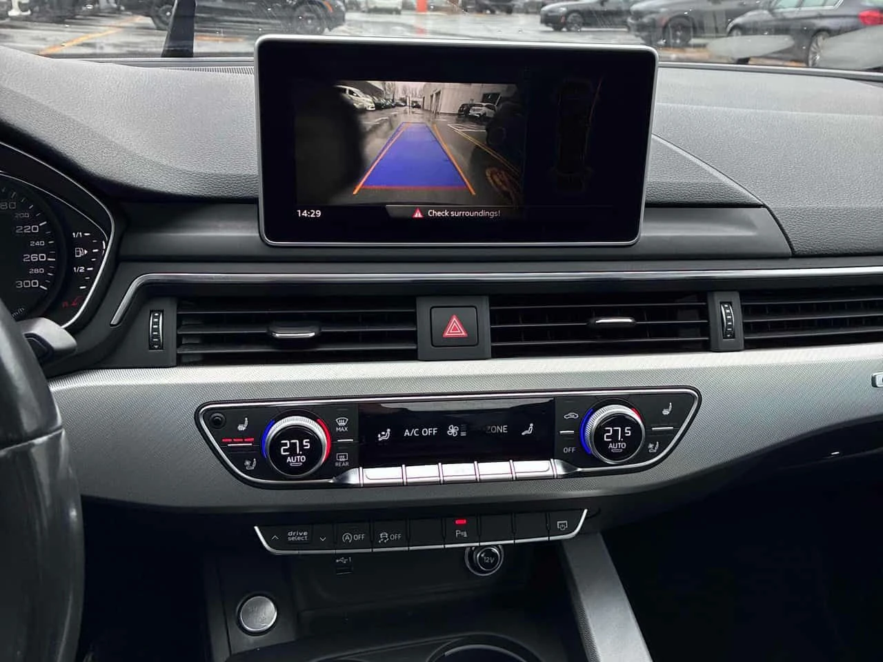 Audi A4 Progressiv/ШИБИДАХ/ВТОРИ ГУМИ/ОТ ПРЕДСТАВИТЕЛСТВО, снимка 9 - Автомобили и джипове - 54241005