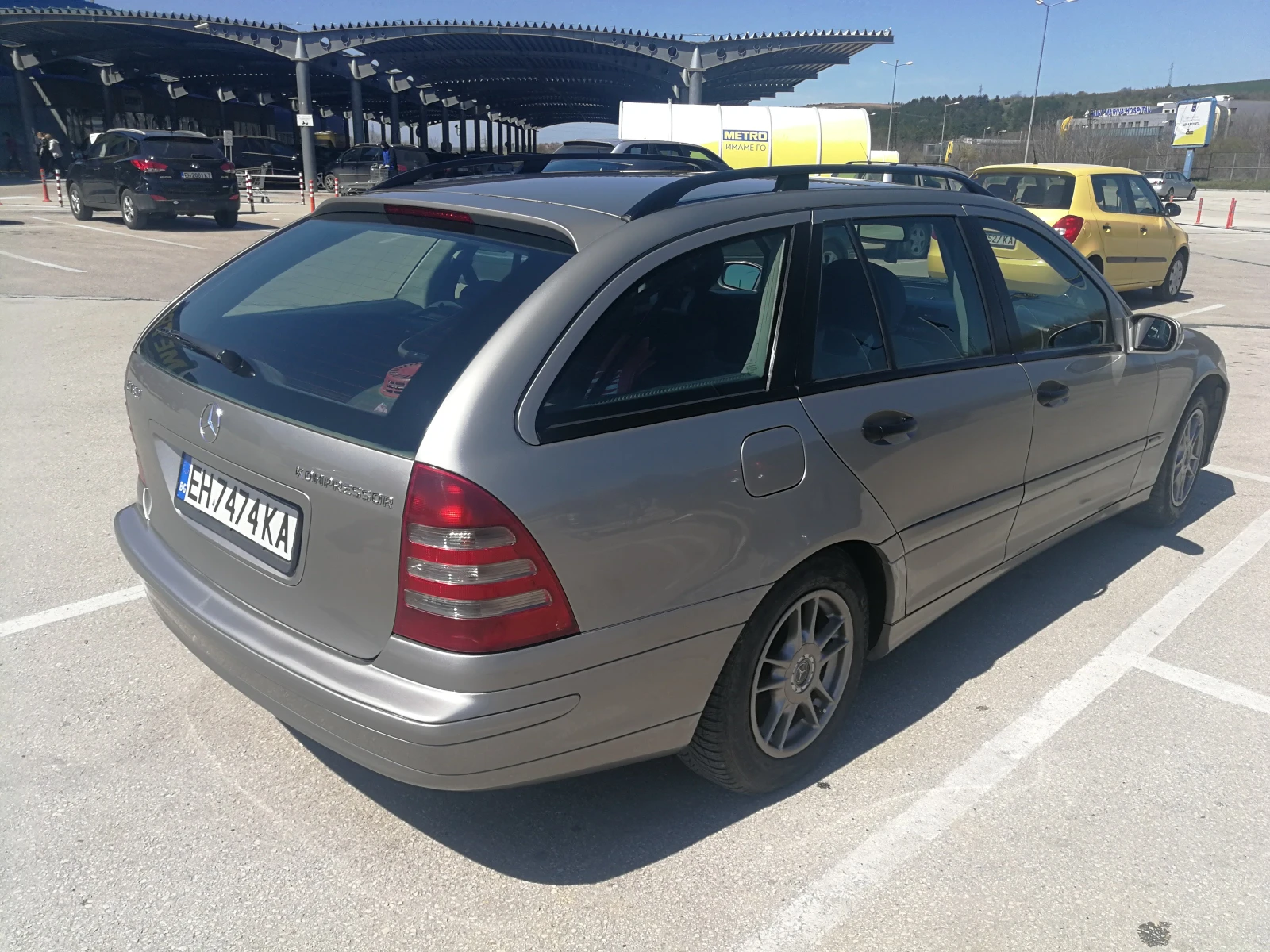 Mercedes-Benz C 180 компресор/фейслифт, снимка 4 - Автомобили и джипове - 54340786