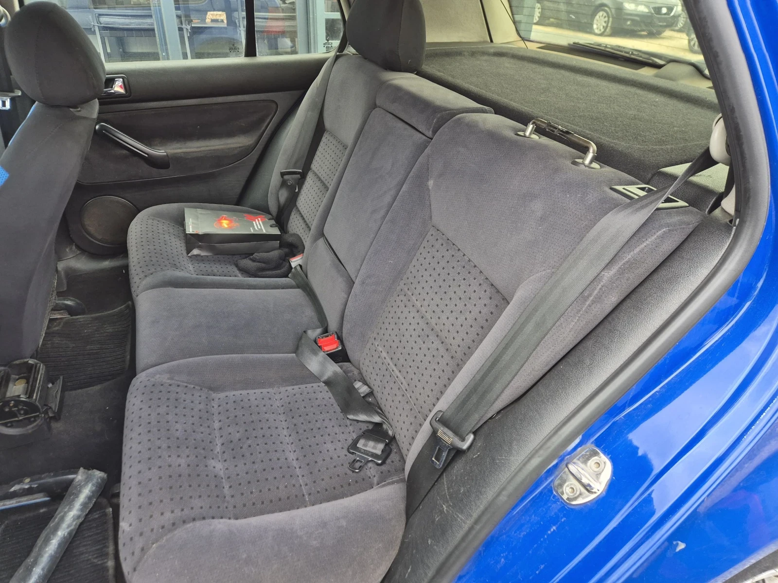 VW Golf 1.9TDI KLIMA, снимка 10 - Автомобили и джипове - 54400866