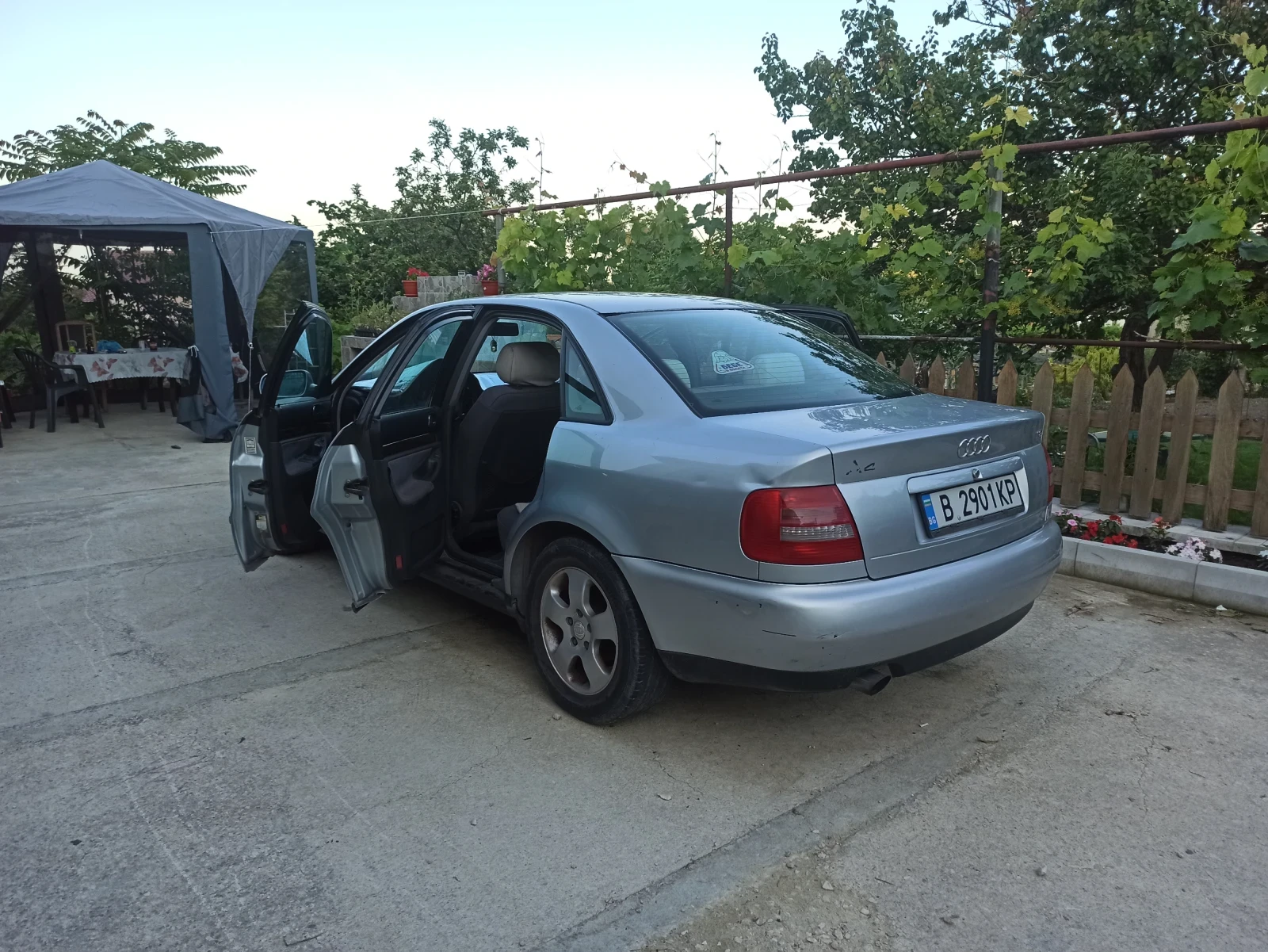 Audi A4, снимка 5 - Автомобили и джипове - 55141729