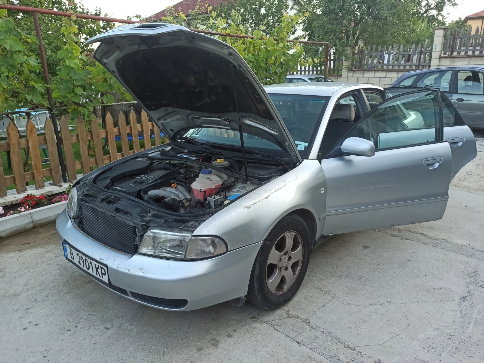 Audi A4, снимка 13 - Автомобили и джипове - 55141729