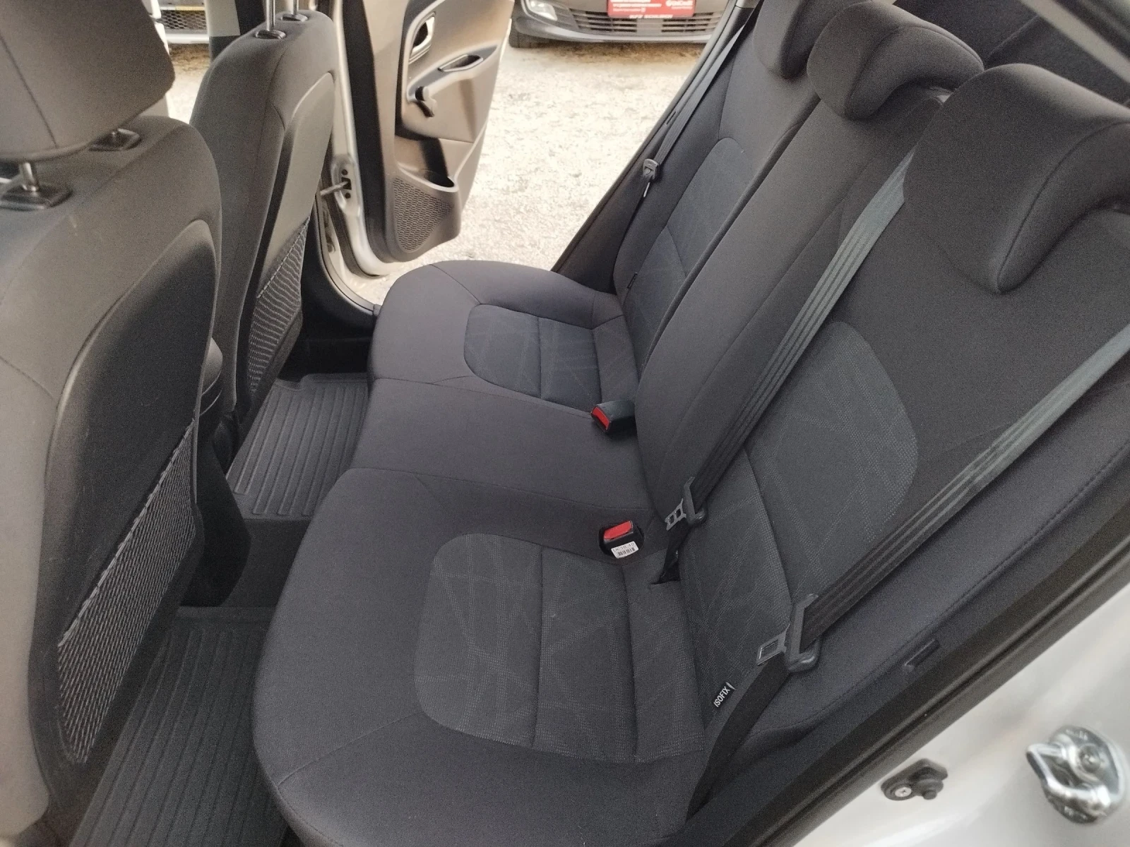 Kia Rio 1.25i 70 kc., снимка 12 - Автомобили и джипове - 55238371